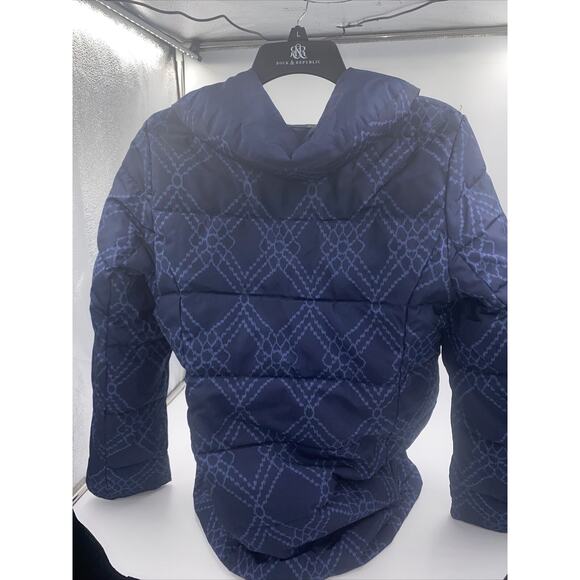 Dennis Basso Women's XS Reversible Print to Solid Blue Jacket - Picture 3 of 5